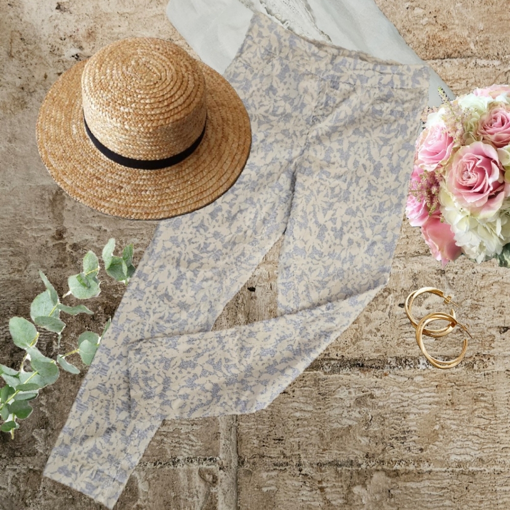 Soft Surroundings blue and white floral pants